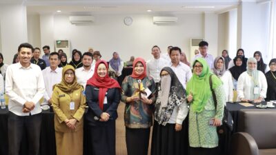 Safriati Safrizal Berikan Motivasi pada Kegiatan Pelatihan Kewirausahaan Bidang Keterampilan Usaha Produktif Angkatan I Pengolahan Cokelat