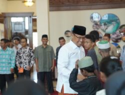 Hari Pertama Tempati Rumah Dinas, Pj Gubernur Sugito Adakan Doa Bersama Sekaligus Santunan Anak Yatim Piatu