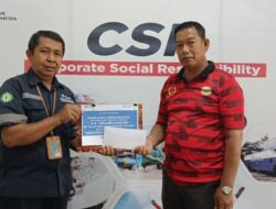 Percantik Kawasan Wisata, PT Timah Serahkan Bantuan untuk Pembangunan Gapura Tanjung Pakdan