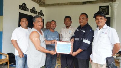 Kado Imlek untuk Ko Ajam, PT Timah Serahkan Bantuan Mesen Tempel