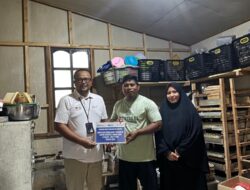 PT Timah Dukung Pertumbuhan Ekonomi Lokal Lewat UMKM, Serahkan Alat Produksi untuk Genious Snack and Cookies di Belitung