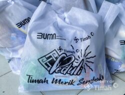 PT Timah Bagikan Ribuan Paket Sembako untuk Warga di Wilayah Operasional Perusahaan