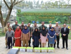 Gubernur Hidayat Arsani Serahkan SK Hibah Tanah ke Korem 045 Gaya