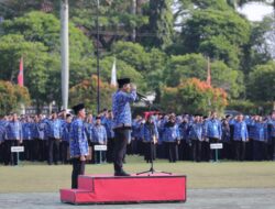 Pimpin Upacara Bulanan, Pj Sekda Fery Berikan Arahan