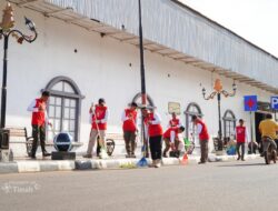 PT Timah Gelar Aksi Bersih-Bersih Kota Bersama Forkopimda Bangka Selatan dan Masyarakat