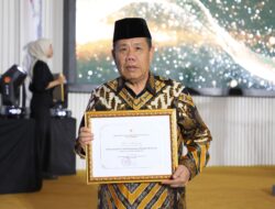 Gubernur Hidayat Terima Penghargaan Provinsi Layak Anak 2025