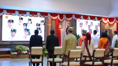 Gubernur Hidayat Arsani Ikuti Upacara Detik-Detik Proklamasi Bersama Forkopimda Secara Virtual 