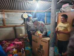 Dirlantas Polda Babel Salurkan Bantuan Kursi Roda Ke Ibu Penderita Stroke Di Pangkalpinang