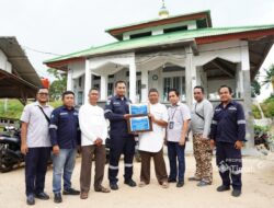 Dukung Kegiatan Keagamaan Masyarakat, PT Timah Serahkan Bantuan untuk Musala Al Barokah