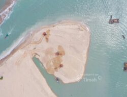 PT Timah Lakukan Pengerukan Muara Air Kantung, Nelayan Berharap Akses Keluar Masuk Kapal Bisa Lancar 
