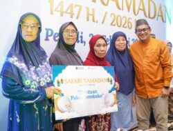 Penuhi Kebutuhan Pangan, PT TIMAH Berbagi Paket Sembako untuk Warga Bangka 