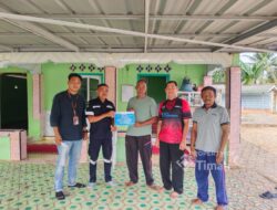 Ramadan Penuh Berkah, PT TIMAH Serahkan Bantuan Untuk Musala Baiturrohma di Desa Keposang