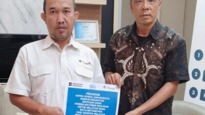 PT TIMAH Dukung Nelayan Pulau Besar, Serahkan Bantuan Peralatan Melaut untuk Tingkatkan Kesejahteraan