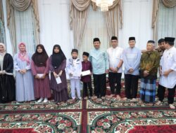 Wali Kota Pangkalpinang Ajak OPD, Camat dan Lurah Buka Bersama dan Berikan Santunan pada Anak Yatim