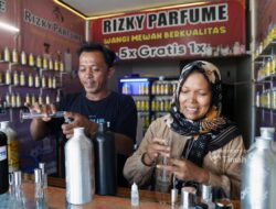 Meracik Aroma, Menumbuhkan Asa: Kisah Dewi Membesarkan Rizky Parfume Bersama PT TIMAH