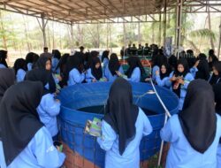 Belajar Pengelolaan Lahan Bekas Tambang, Siswa SMK IT Jamalullail Eksplorasi Kampoeng Reklamasi Air Jangkang PT TIMAH 